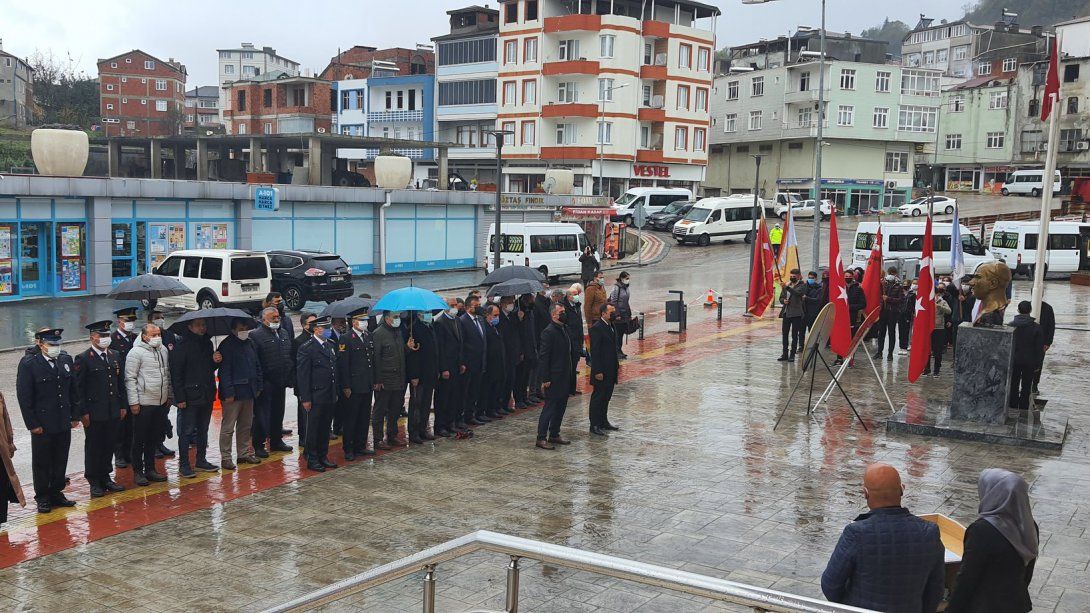 10 Kasım Atatürk'ü Anma Günü Çelenk Sunumu ve Anma Programı
