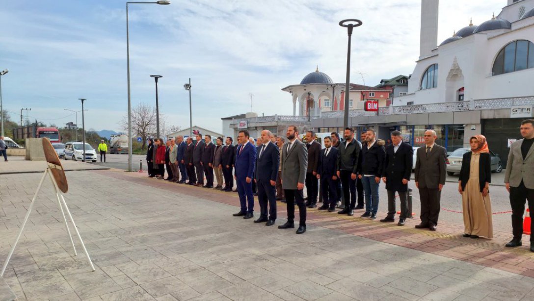 24 Kasım Öğretmenler Günü Atatürk Anıtına Çelenk Sunma Töreni