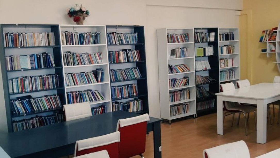 Kütüphanesiz Okul Kalmasın Projesi